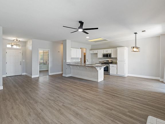 3rd image of 2445 W Delta Avenue
