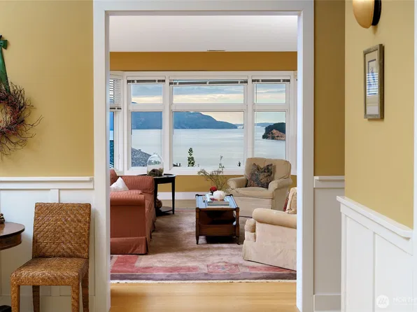 1608 Georgia Place, Anacortes, WA 98221