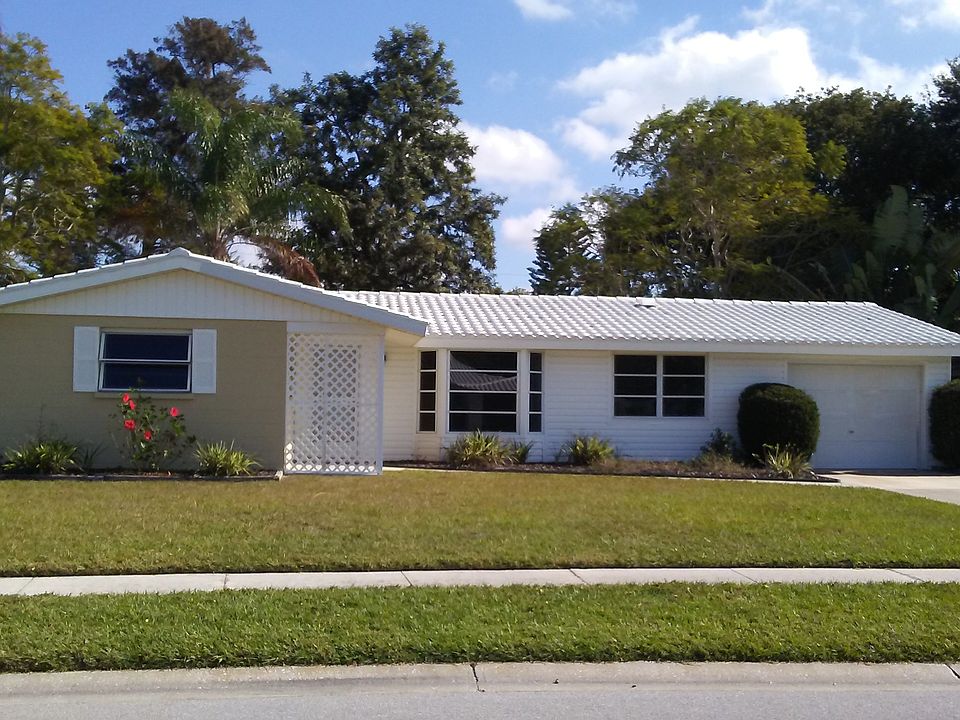 1st image of 2405 Breakwater Cir