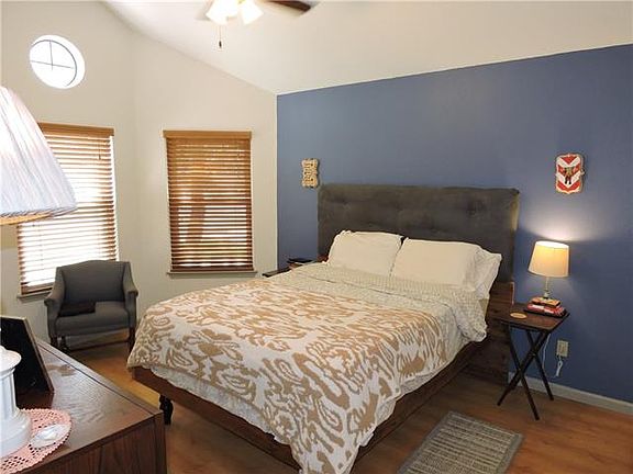 5th image of 1415 Laurel Glen Blvd