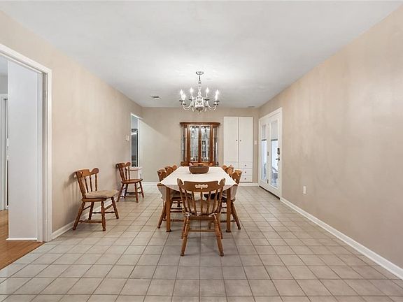 2nd image of 6104 Flagler St