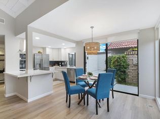 2488 Miramonte Cir W UNIT B, Palm Springs, CA 92264