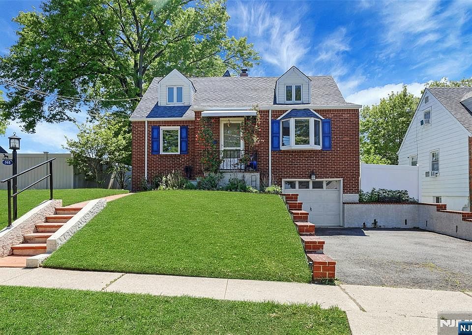 1st image of 365 Marvin Ave