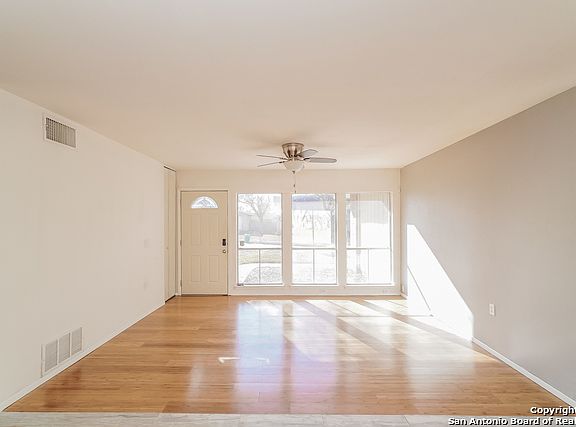 5th image of 5707 Valley Point