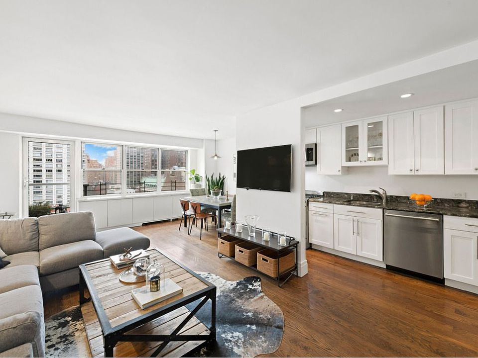 1st image of 300 E 71st St APT 15L