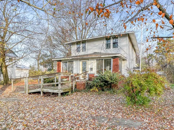 210 Jefferson St, Dowagiac, MI 49047