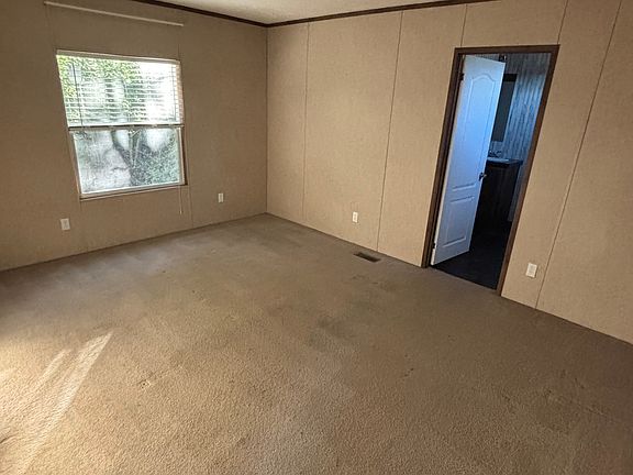 4th image of 426 N Main St Trailer 6