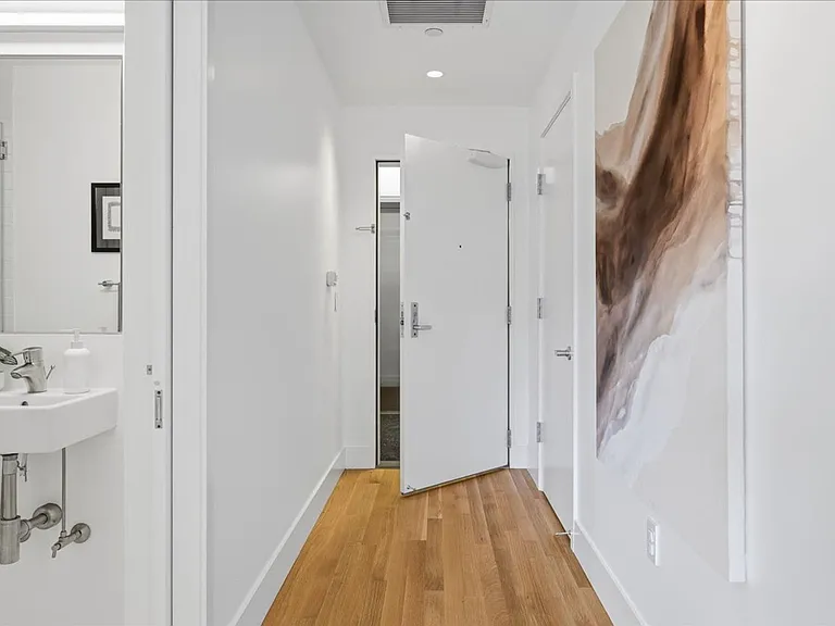 937 NW Glisan St #435 — Photo 29
