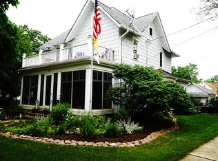 106 Pearl Ave, Mukwonago, WI 53149