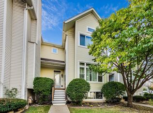 4552 W Hutchinson St UNIT B, Chicago, IL 60641