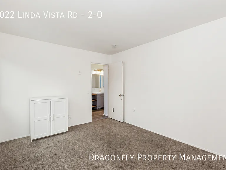 8022 Linda Vista Rd #2O — Photo 17