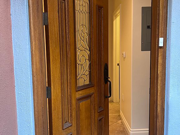 4th image of 430 W Wilson Ave Unit 106