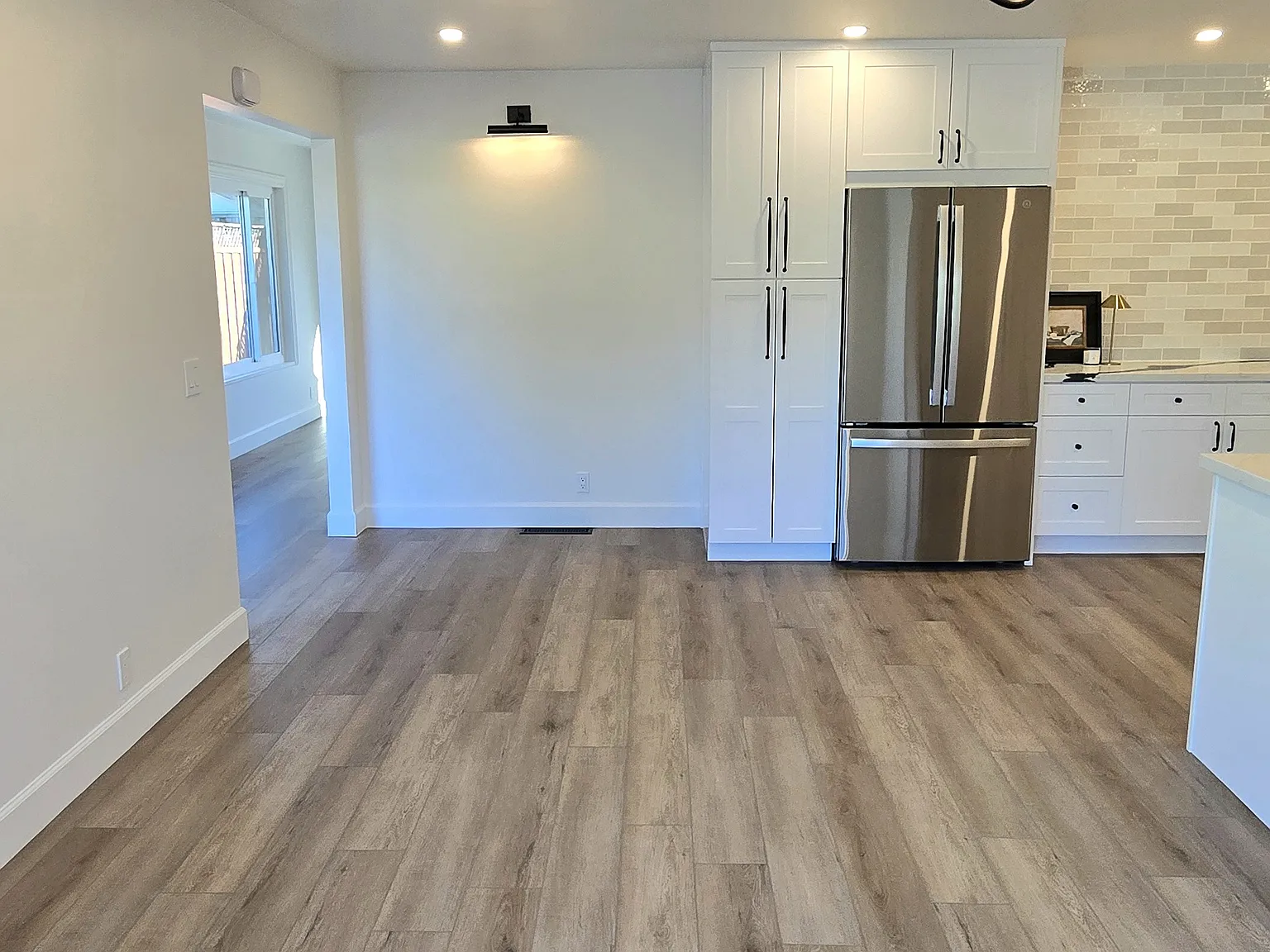 1534 Gordon St — Photo 2
