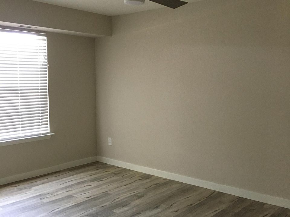 1st image of 2805 Society Pl