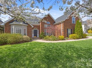 12507 Windward Oaks Dr, Huntersville, NC 28078