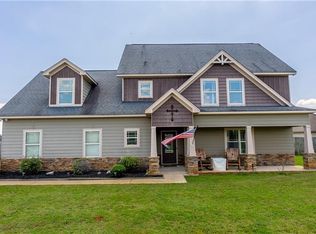 7 Night Hawk Ct, Fort Mitchell, AL 36856