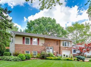 531 Sussex Ct, Elk Grove Village, IL 60007