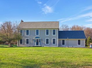 3 Overlook Dr, Washingtonville, NY 10992