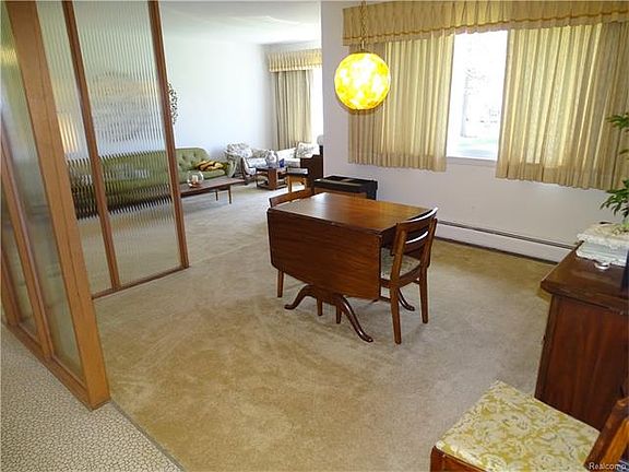 5th image of 31065 Berryhill St