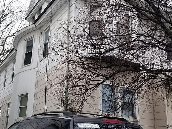2nd image of 2263 S Park Ave APT 1