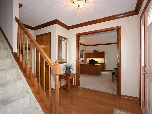 2nd image of 8261 Westberry Ct