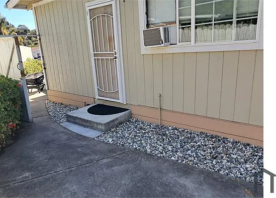 115 Menlo Ct — Photo 3