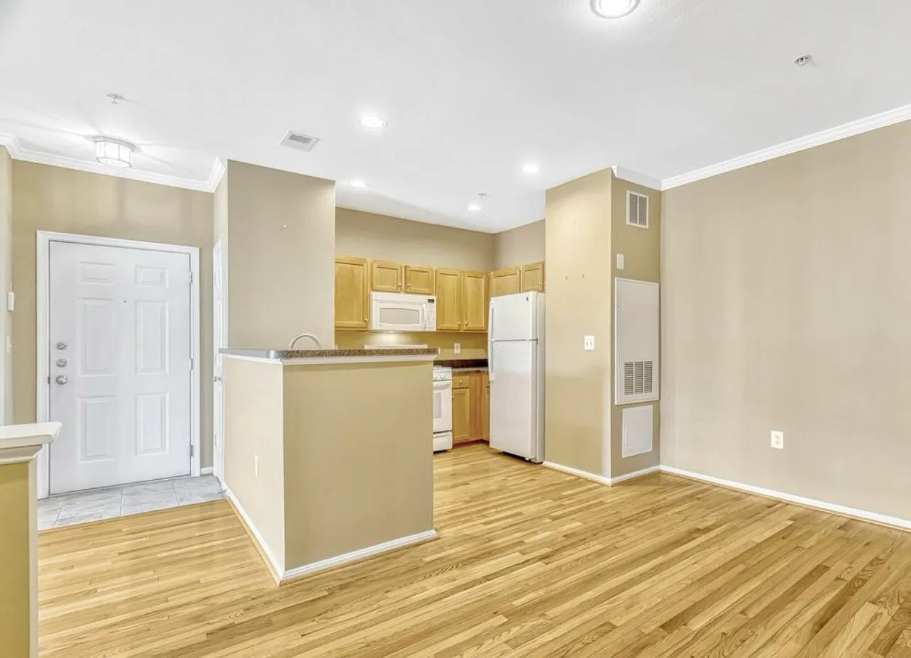5132 Brittney Elyse Cir — Photo 2