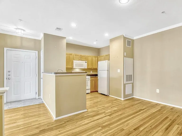 5132 Brittney Elyse Cir #I — Photo 2