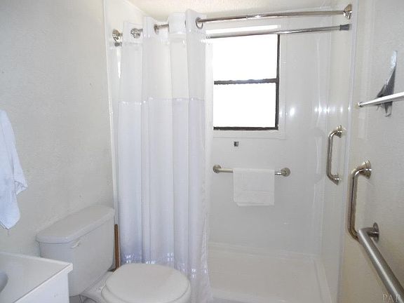 2nd image of 1316 E Leonard St