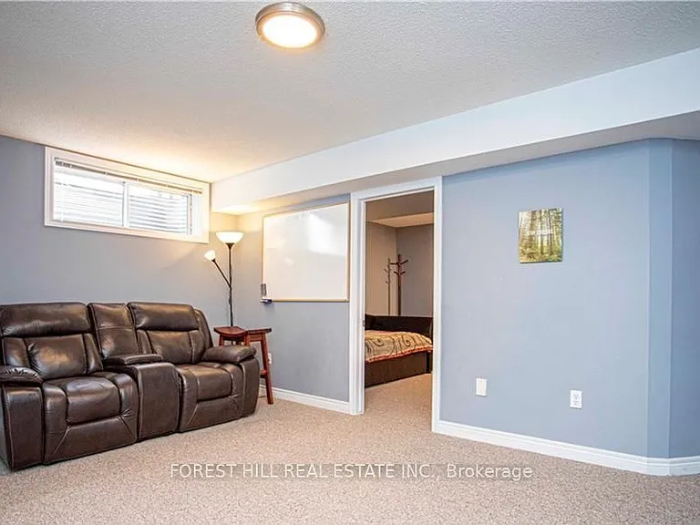 1478 Adelaide St N #23 — Photo 22
