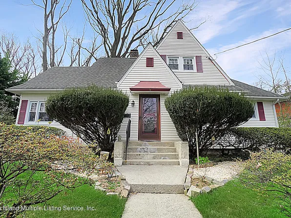 6 Inwood Rd, Staten Island, NY 10301