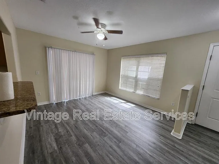 10932 Keys Gate — Photo 10