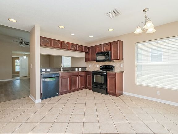 5th image of 1010 Larwood Pine Dr