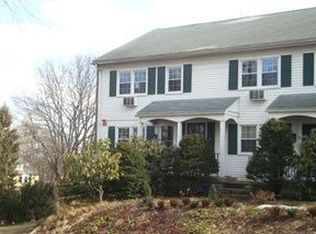 163 Round Hill Rd, Northampton, MA 01060