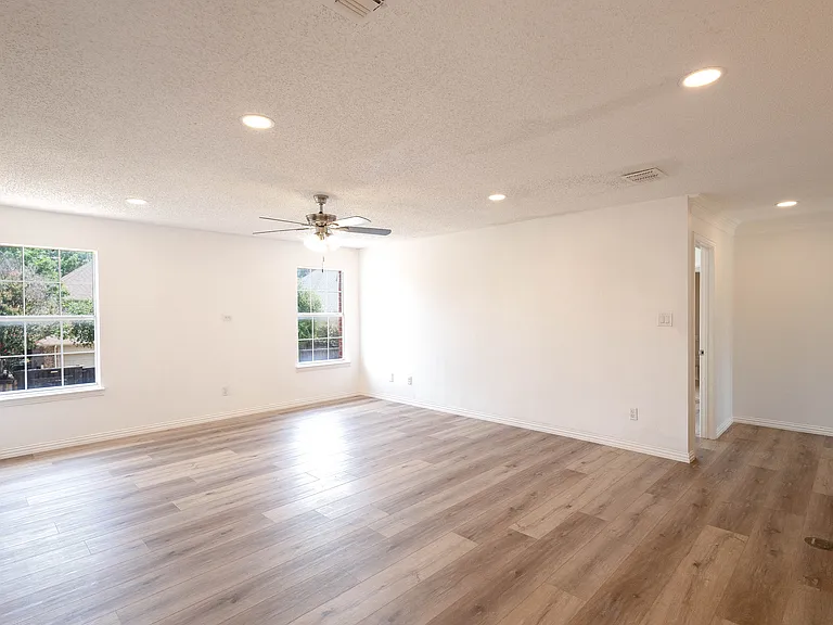 3808 Hunters Trl — Photo 17
