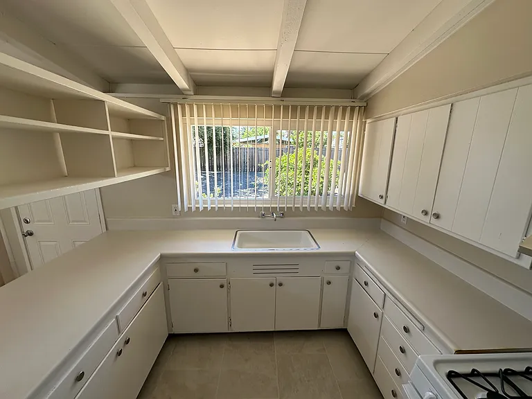796 Lakehaven Dr — Photo 18