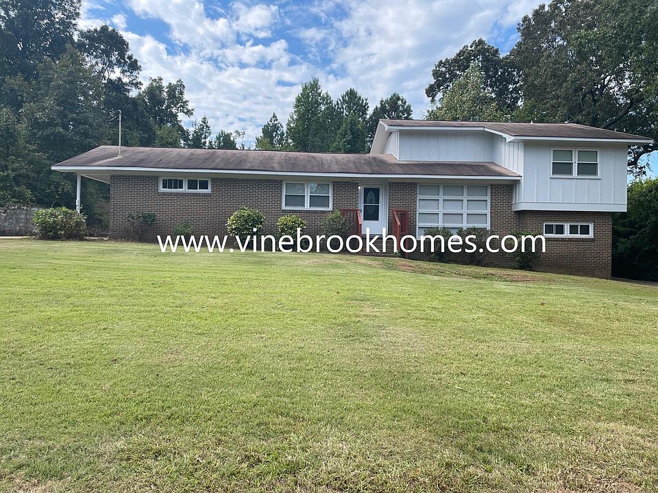 1st image of 3217 Green Grove Dr NE
