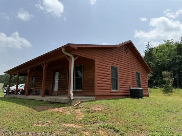 517 Red Barn Antique Rd, Paris, AR 72855