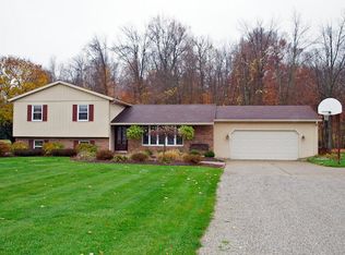 3503 Stiving Rd, Shelby, OH 44875