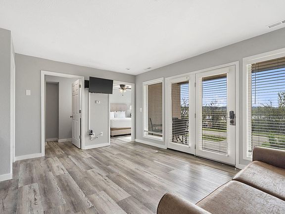 6-web-or-mls-611 rock 47