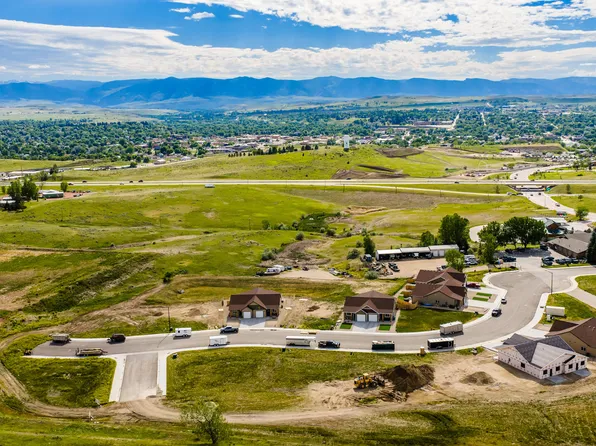 634 Valley View Dr, Sheridan, WY 82801