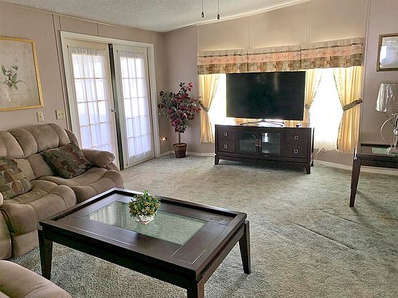 3rd image of 86 Sea Fern Dr #38