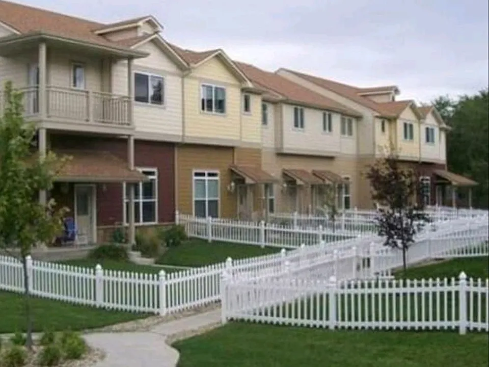 31 Fuller Cir