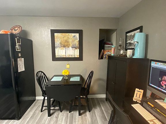 3rd image of 822 Stibbs St