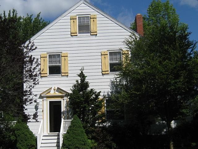 1st image of 21 Wawanda Ave