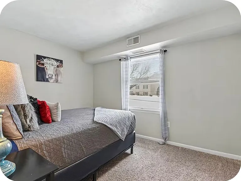 554 Allison Dr — Photo 20