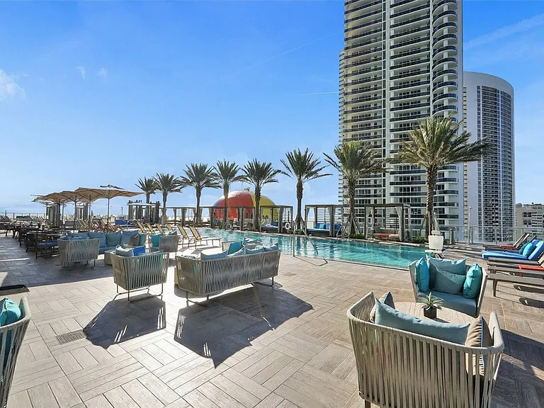 4111 S Ocean Dr #ID1227415P — Photo 8