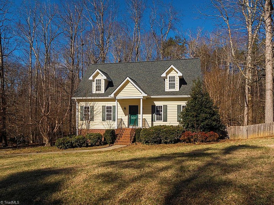 2nd image of 5191 Blakeshire Rd