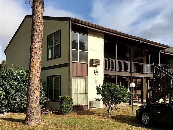 2nd image of 20201 Sandalwood Dr #201