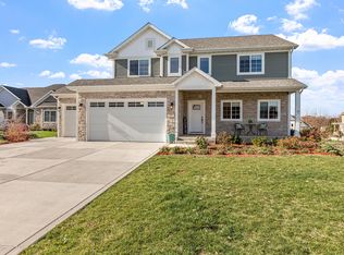 72 Levanno Dr, Crown Point, IN 46307